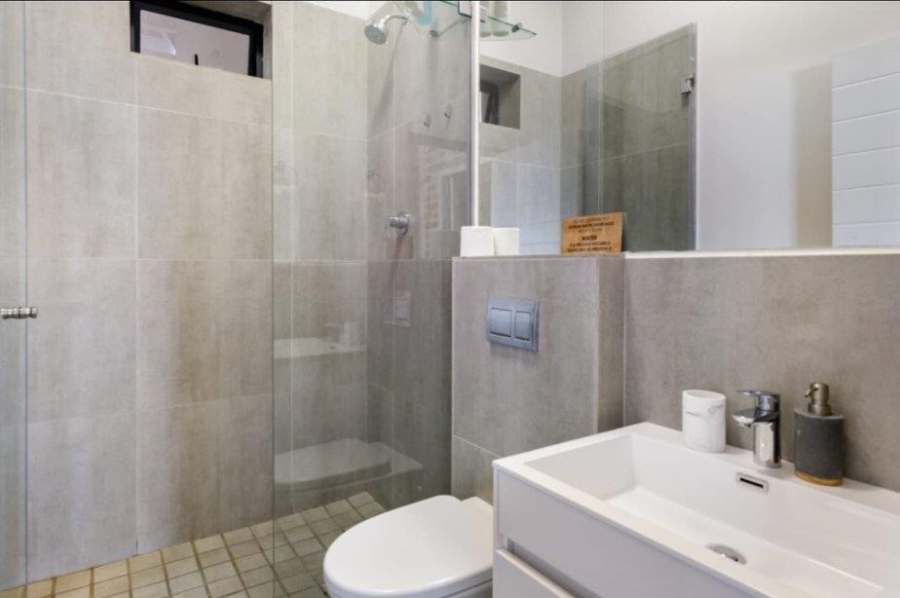 To Let 2 Bedroom Property for Rent in Walmer Estate Western Cape